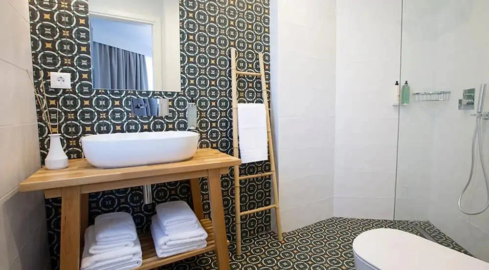 Lirides suites