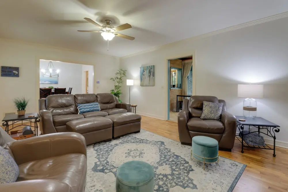 10 Mi to Grand Lake: Home w/ Game Room in Jay!