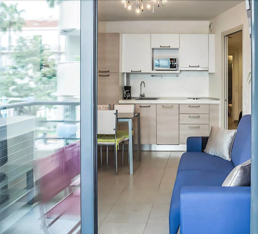 Bone Street Apartment