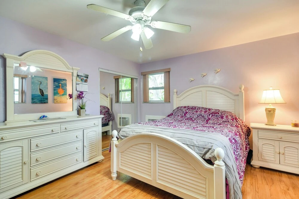 1 Mi to Madeira Beach: Getaway w/ Patio & Grill