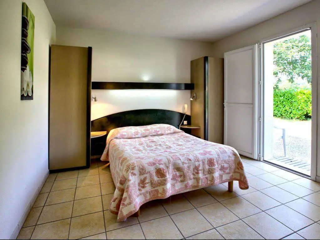 Logis lArberet