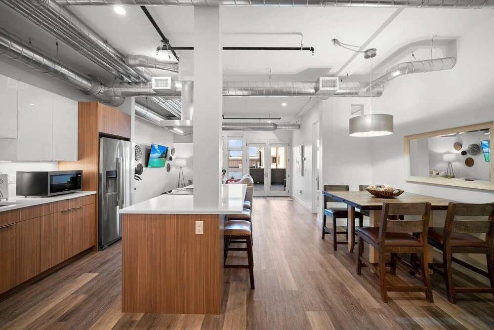 Rino Art Lofts - Stunning Colorful Modern Design
