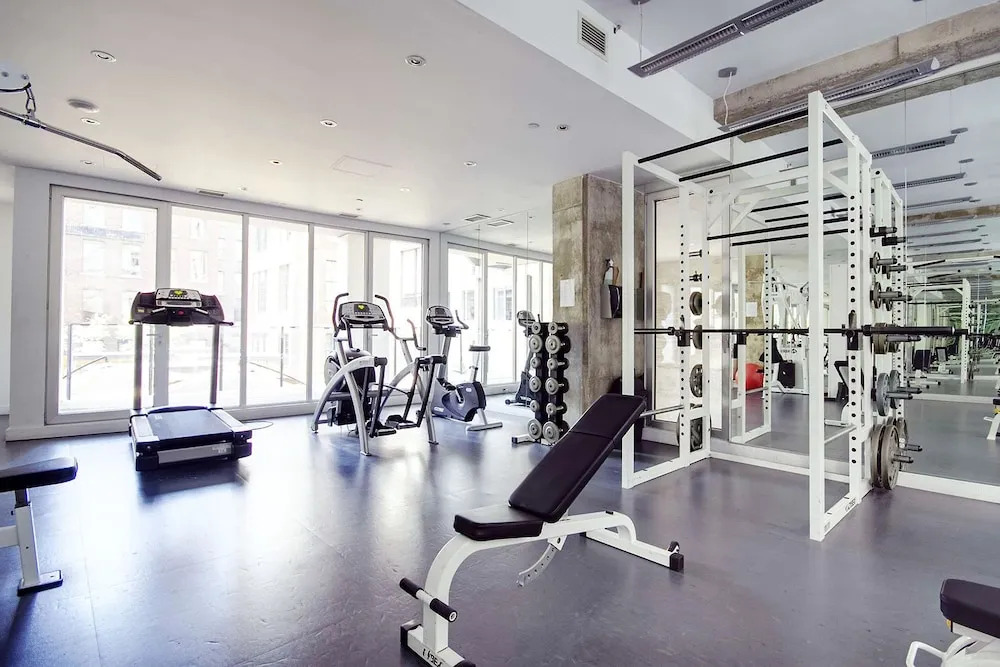 Unity Condo by Hometrotting