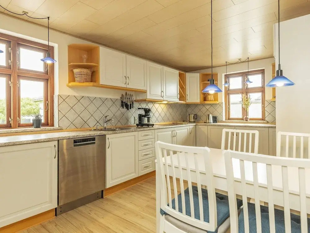 10 person holiday home in Vestervig-By Traum