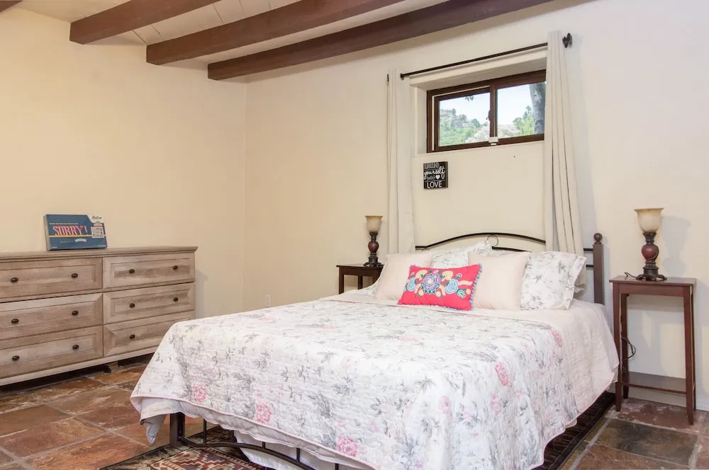28 Santa Fe - 4 Br Home