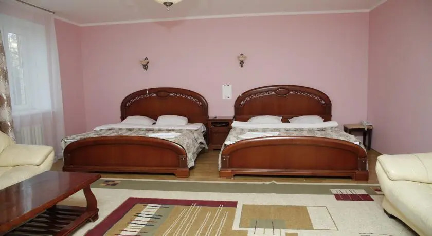 Отель Daniyar
