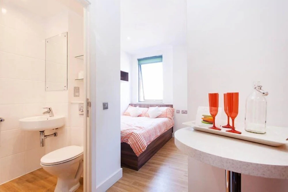 Relax By MPH-200 Chic Studios In Prime Bristol