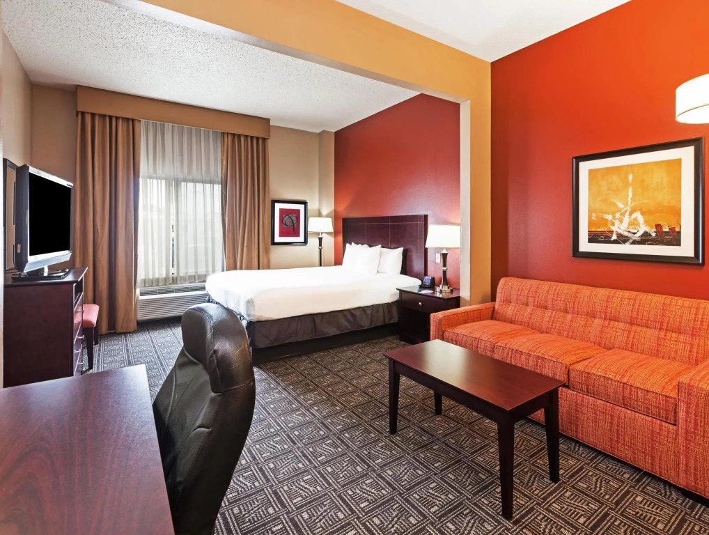 Comfort Inn & Suites Irving Las Colinas DFW