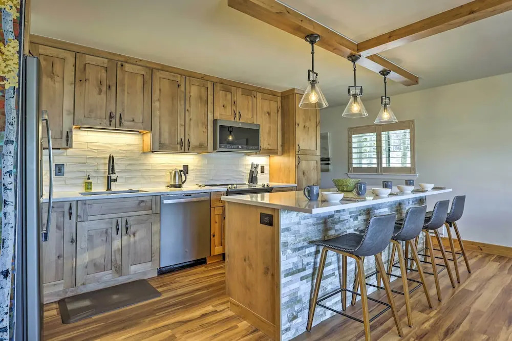 Mtn/lake Views & 3 Mi to Skiing: Dillon Condo
