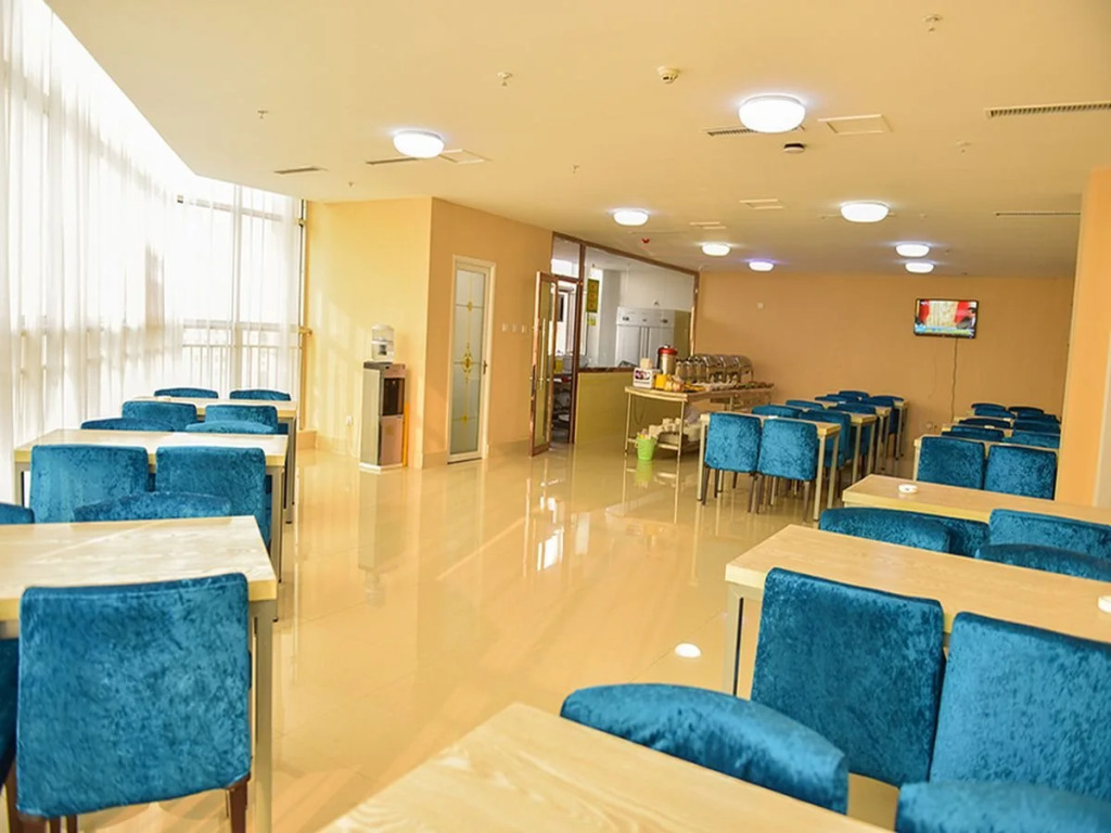 GreenTree Inn BaoDing Xiong county XiongZhou Road Express Hotel