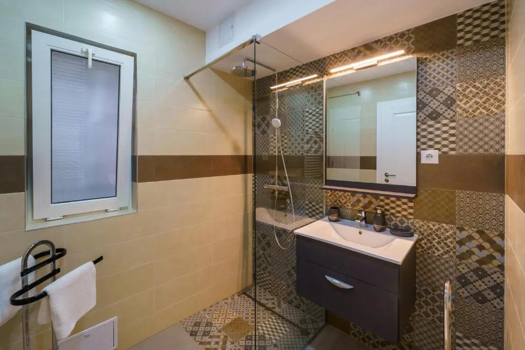 Main square 5 star luxury apartment with view