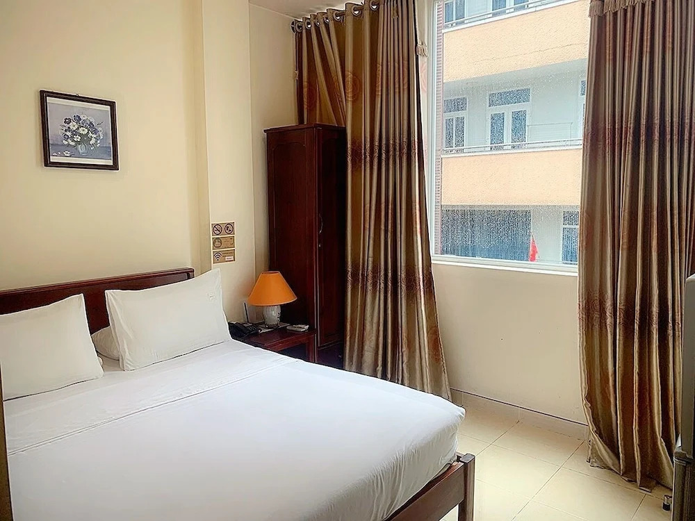 Vien Dong Hotel