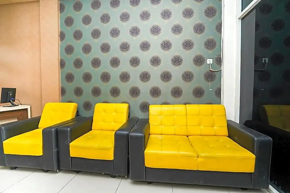 OYO Life 3358 Griya Aisyah Residence 2
