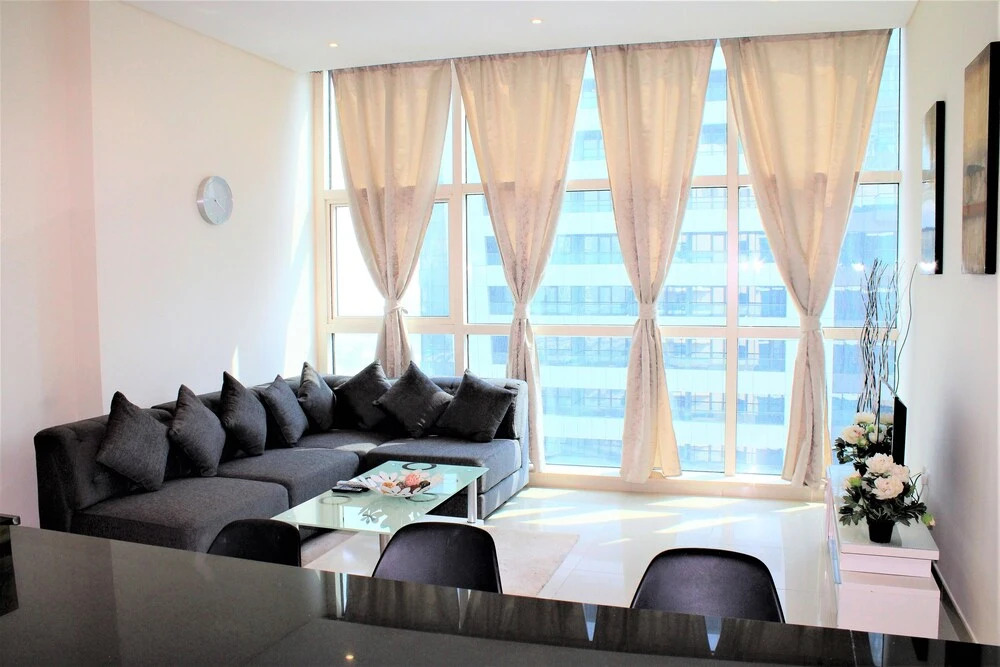 DRT- Modern 1 bedroom near Dubai metro