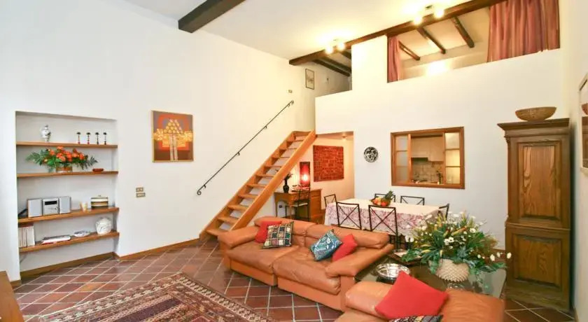 Bovari Apartment