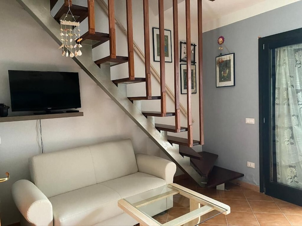 Sardinia Hillside Retreat - Apt 13 - 2BR, quiet area, parking