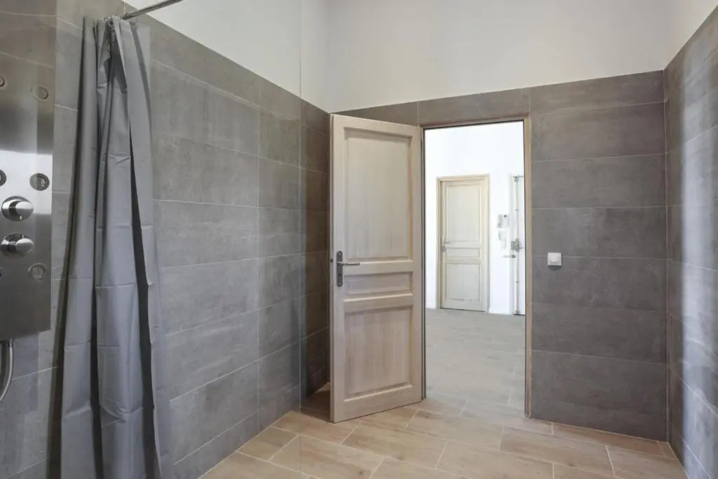 Modern and bright flat with AC and balcony at the heart of Cannes - Welkeys
