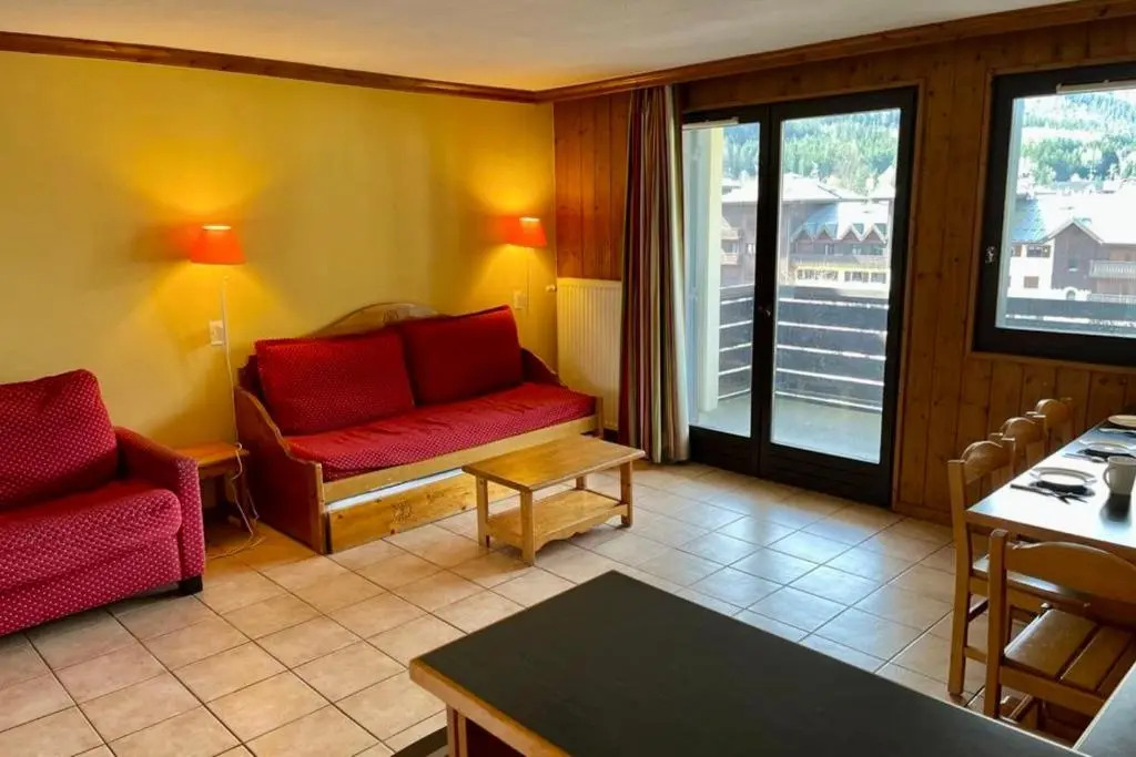 Chalet Of 55 M With Balcony View Of Aravis