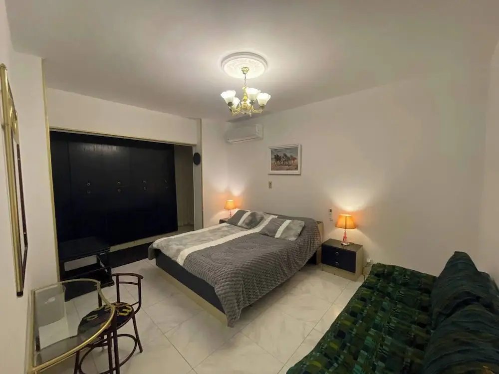 Spacious 3-bedroom Apartment With Balcony in Abbas el Akkad With City View