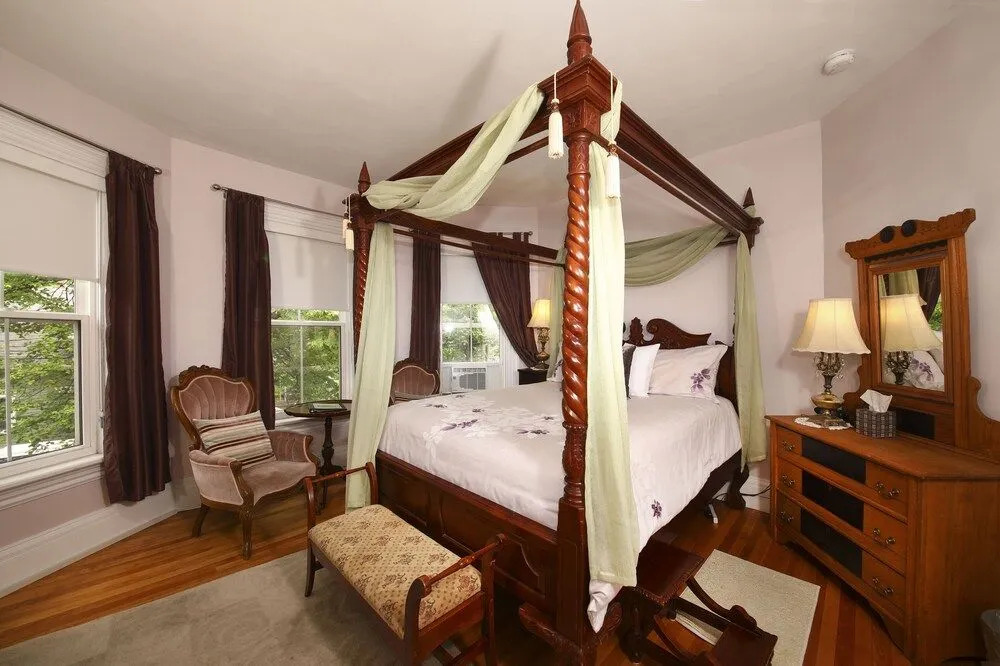Summerside Inn Bed and Breakfast