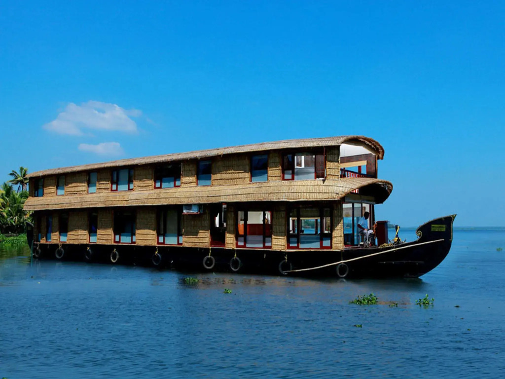 Grand Nirvana Ultra Luxury House Boat