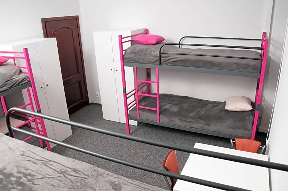 Rodmos Hostel