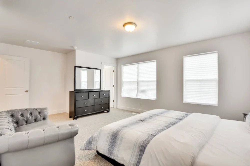 South Salt Lake Townhome - Family Friendly