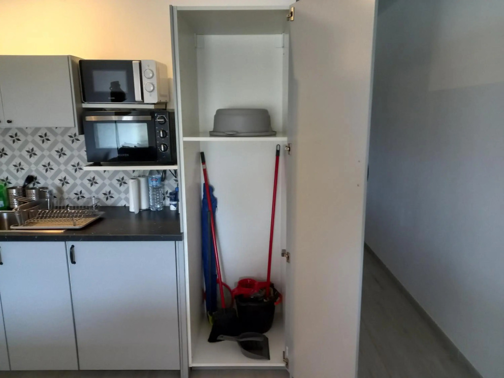 Martins Apartment - Belch1952
