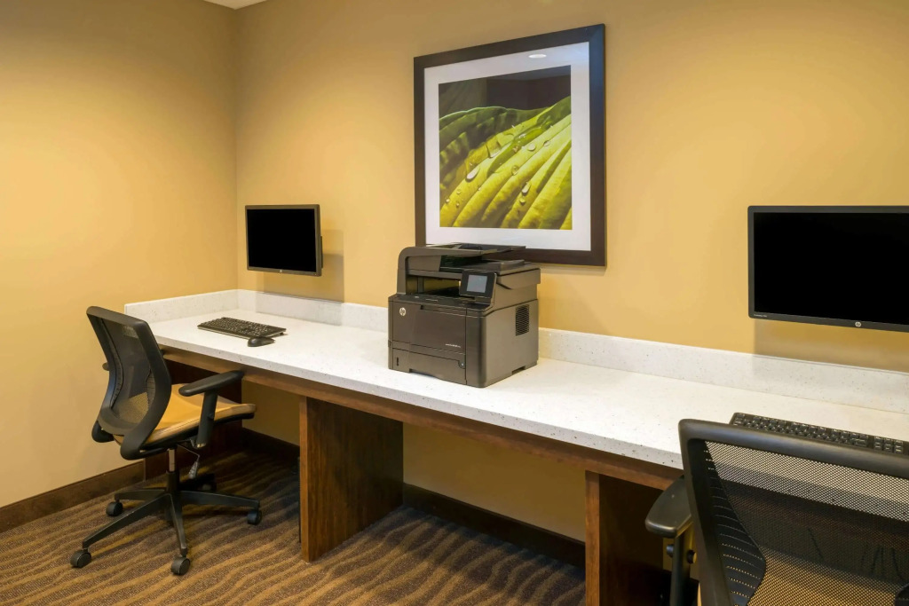 Microtel Inn & Suites by Wyndham Red Deer