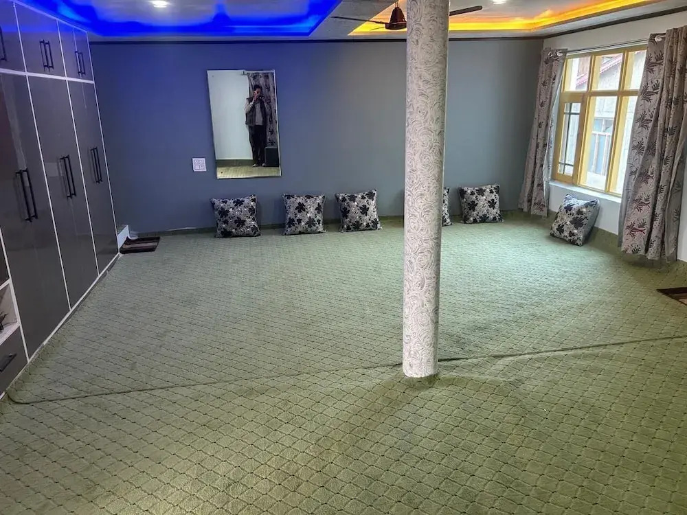 Universal Comfort Guest House