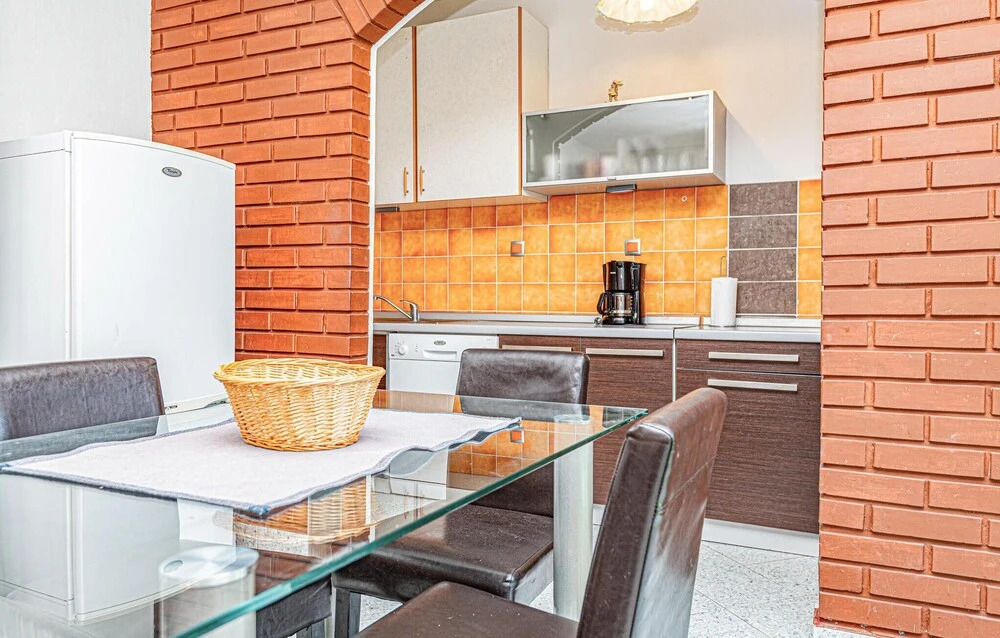 Nice Home in Betina With Wifi and 2 Bedrooms