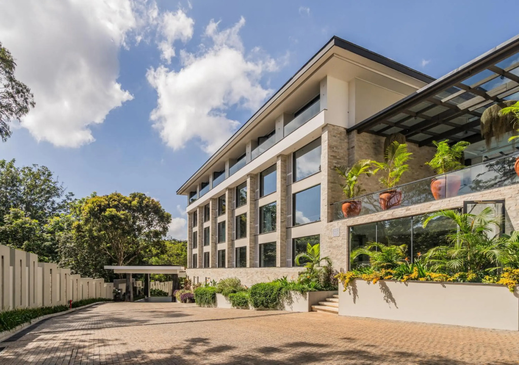 Отель Kwetu Nairobi Curio Collection By Hilton