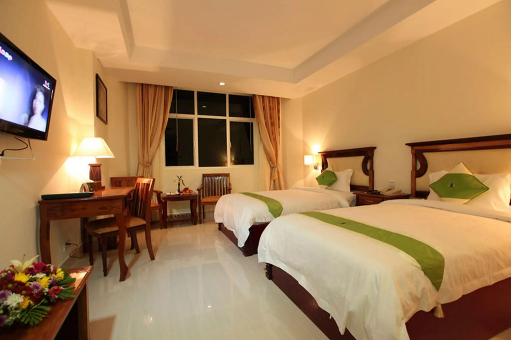 Green Palace Hotel