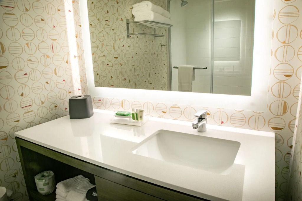Holiday Inn & Suites Orlando - I-Drive - Theme Parks by IHG