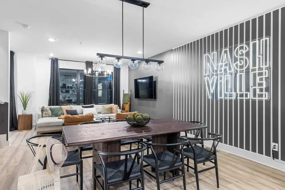 Skyline Soundhouse by Avantstay Rooftop Deck & Game Room Near East Nashville & Broadway