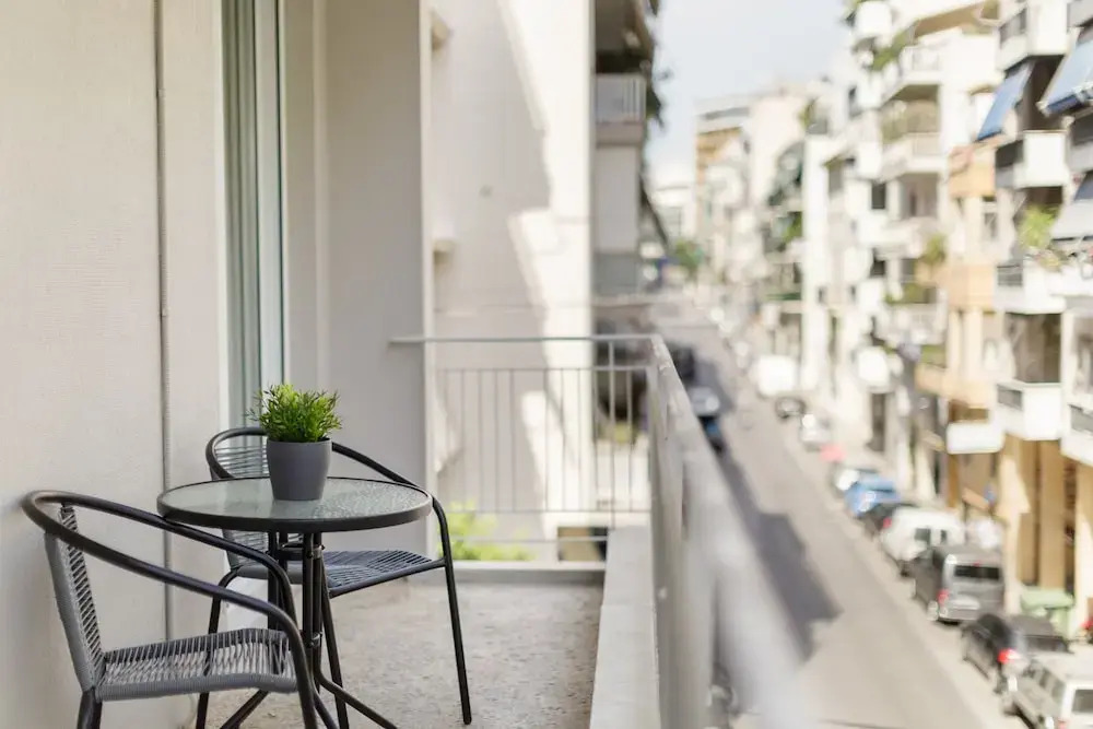 UPSTREET Urban 2BD Apartment in Koukaki