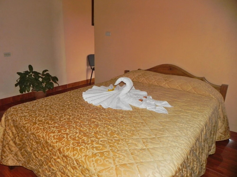 Los Tucanes Lodging