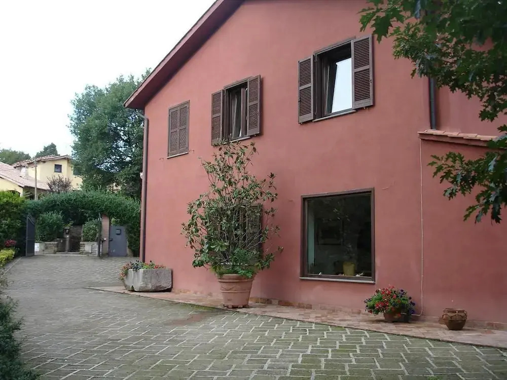 Villa Colle Farnese