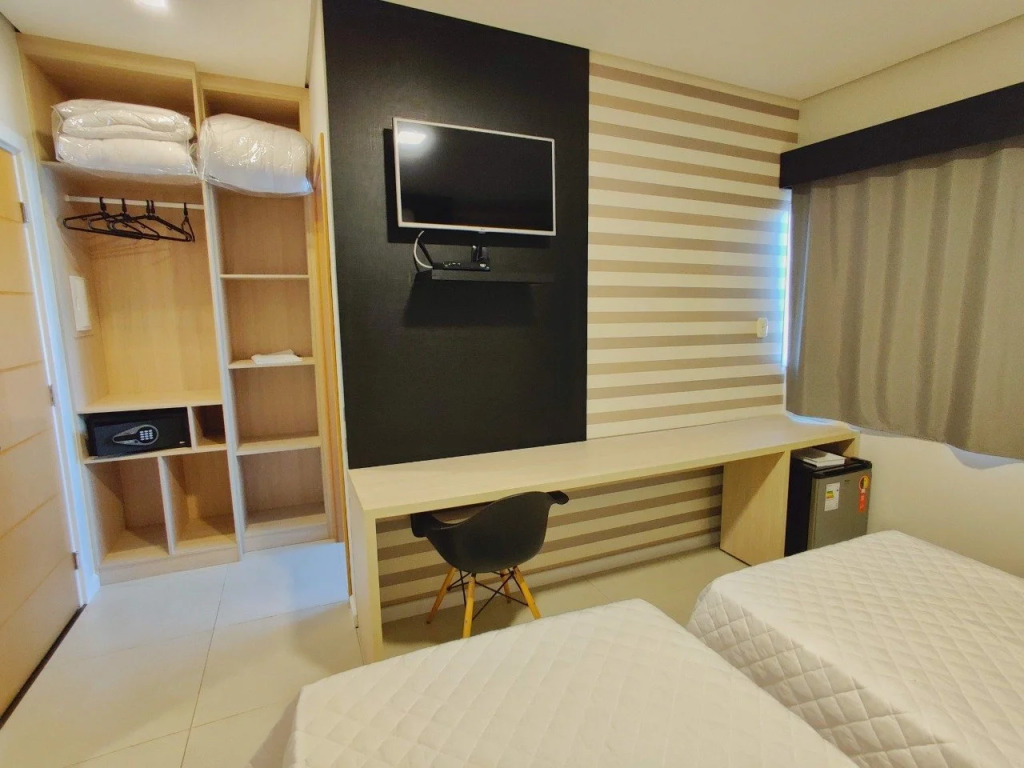 Mogano Express Hotel - ELETROPOSTO