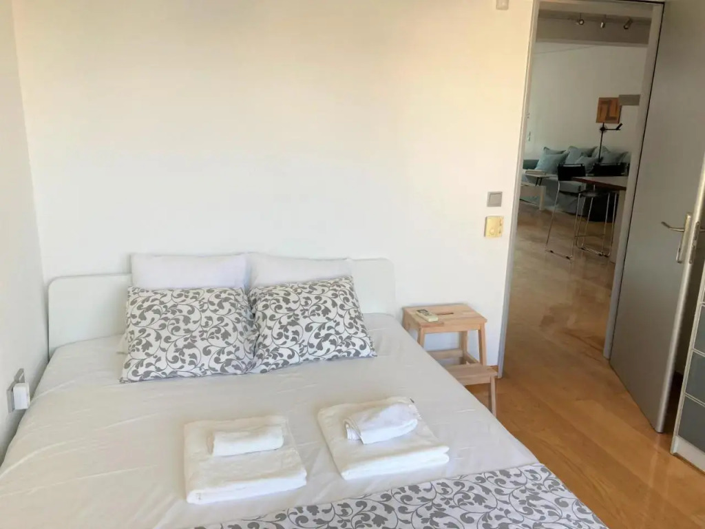 A-10 Modern & luminous - 2BD Athens' party district