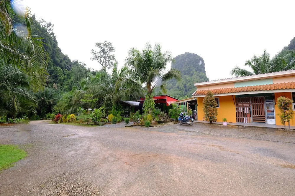 Parattha Resort