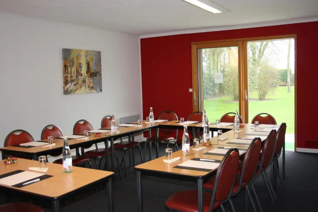 Logis Hôtel & Restaurant - Le Relais de Montigny