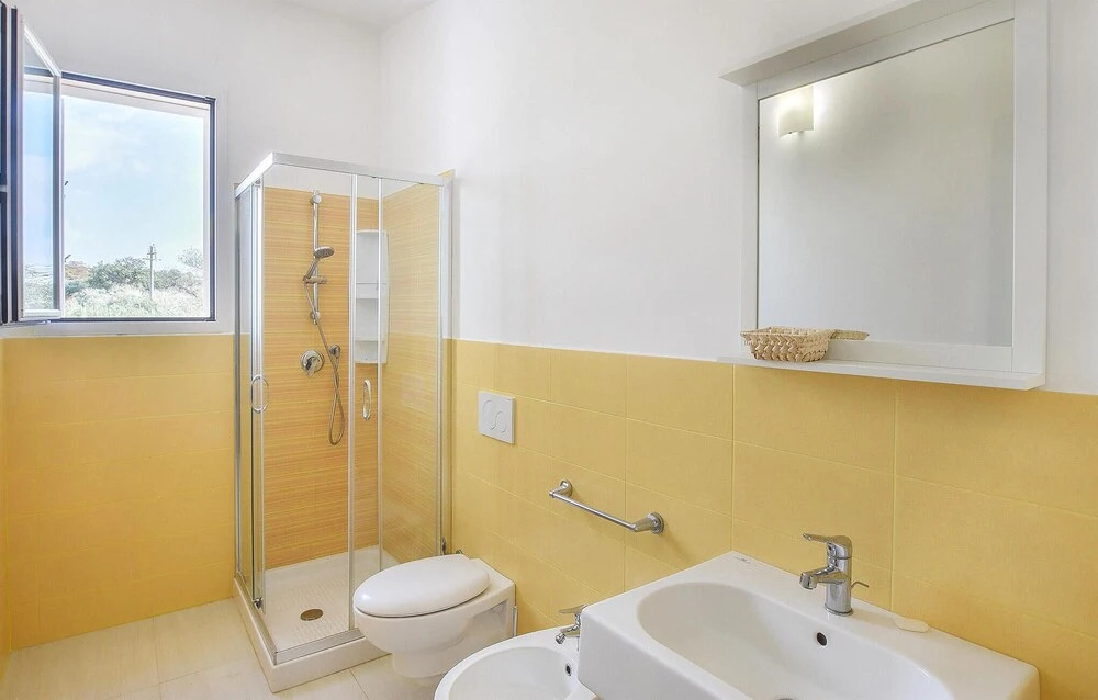 Stunning Home in Santa Croce Camerina With Wifi, Outdoor Swimming Pool and Swimming Pool