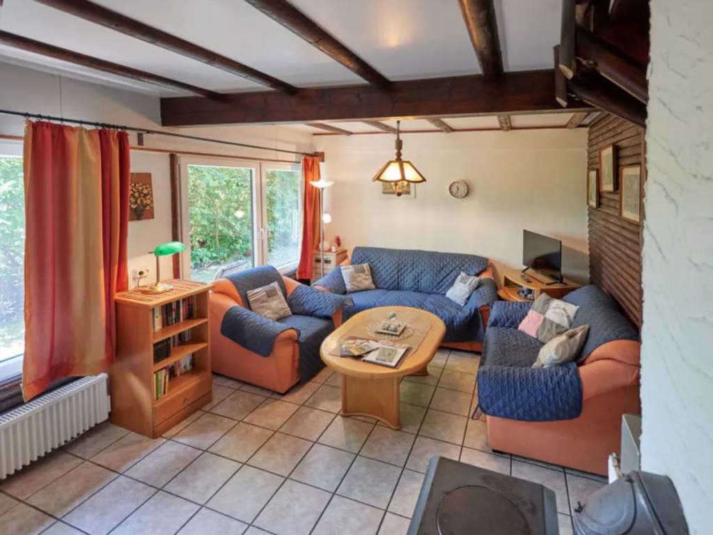 Holiday Home Am Sternberg 105 by Interhome
