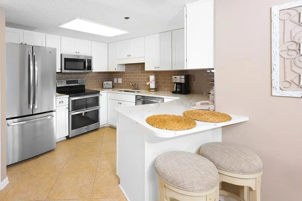Phoenix East 2 2074 2 Bedroom Condo