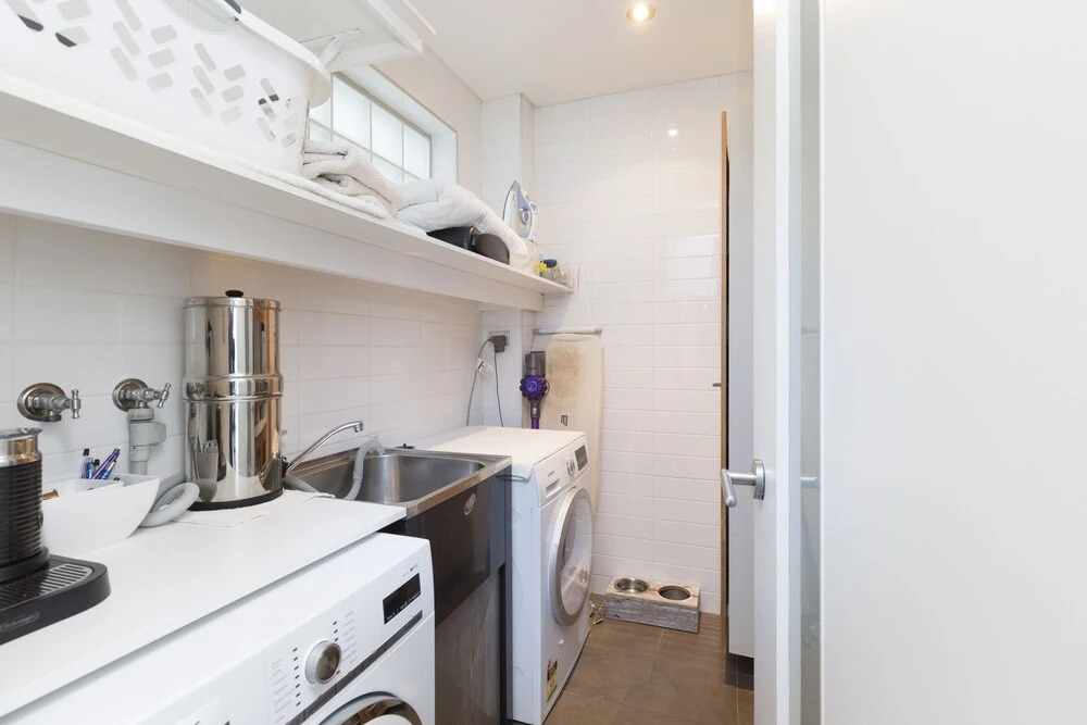 Coogee Luxury Home with Salt Water Pool & Parking