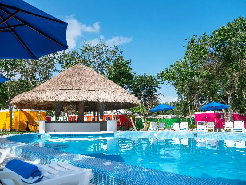 Colorbox Beds and Rooms Tulum