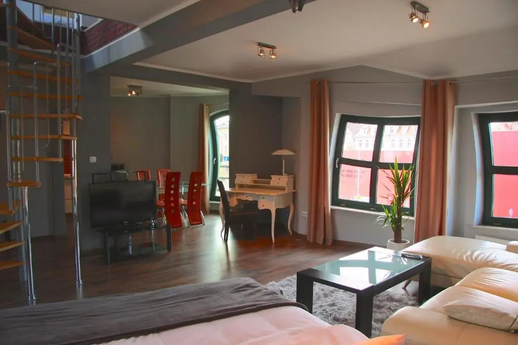 Apartamenty Krzywe Okna