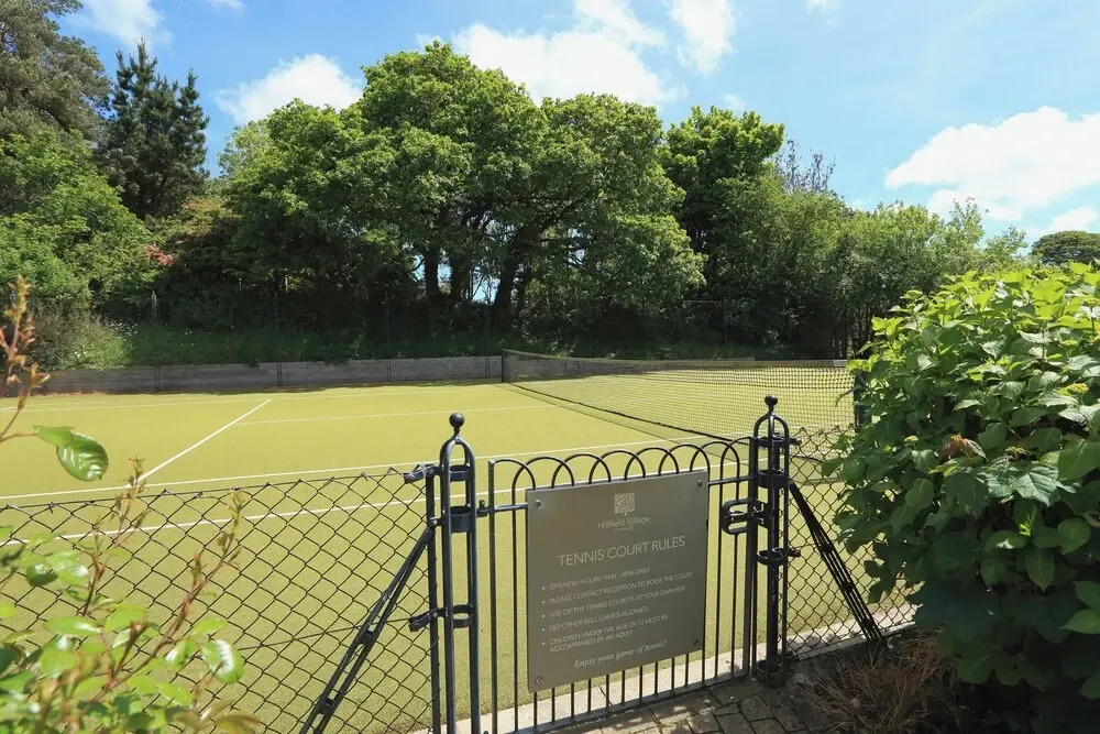 4 Court Terrace, Hillfield Village