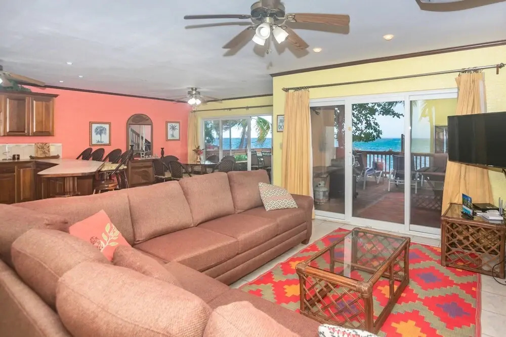 Casa Tortuga Buceadora 2 Bedroom Condo by Redawning